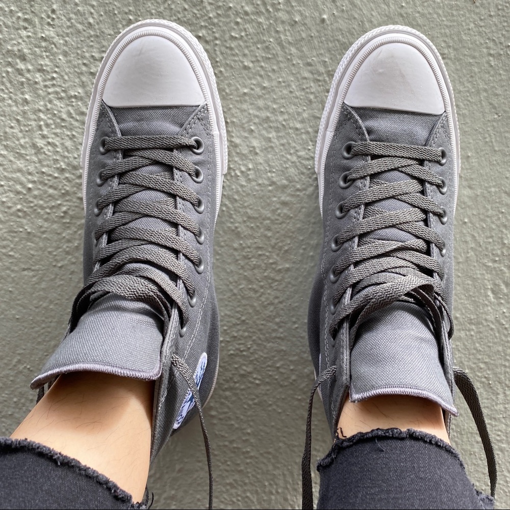 NWOT Converse Chuck Taylor II high tops - Picture 3 of 9